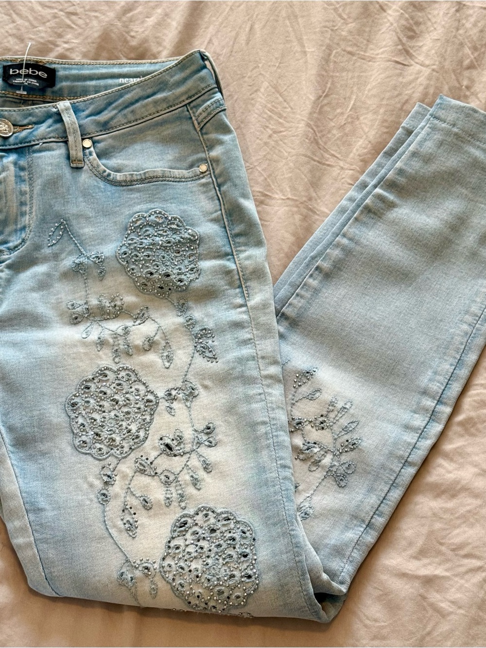 Y2K bebe Heartbreaker Floral Sequin Embellished Skinny Jeans Sz 26